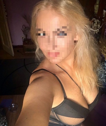 Позволь мне показать, что такое истинное наслаждение. Со мной ты раскроешь все свои фантазии, я осуществлю твои самые заветные желания. Мои услуги включают классический секс, оральный секс, эротический массаж и многое другое. Мои фото 100% реальные, и отзывы о моей работе только лестные. Позвони мне и мы встретимся в уютной гостиничной комнате для незабываемых моментов страсти. Приготовься к безумно возбуждающему опыту, который оставит тебе восхитительные воспоминания. Доверься мне, и я превращу твои фантазии в реальность. Жду тебя в Москве! 😘🔥 Евочка